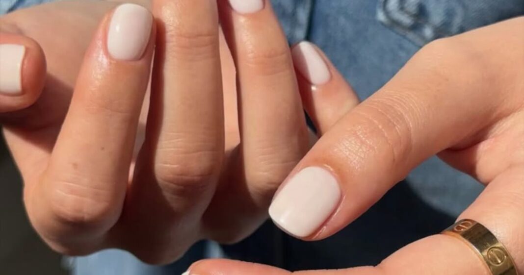 11-White-Nail-Ideas-Youll-Want-To-Wear-All-Summer.jpg